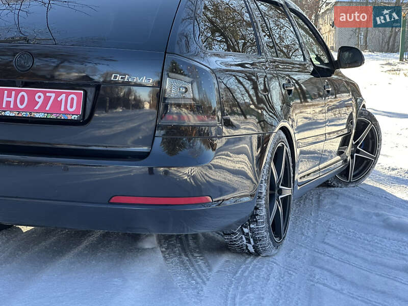 Универсал Skoda Octavia 2011 в Коростене
