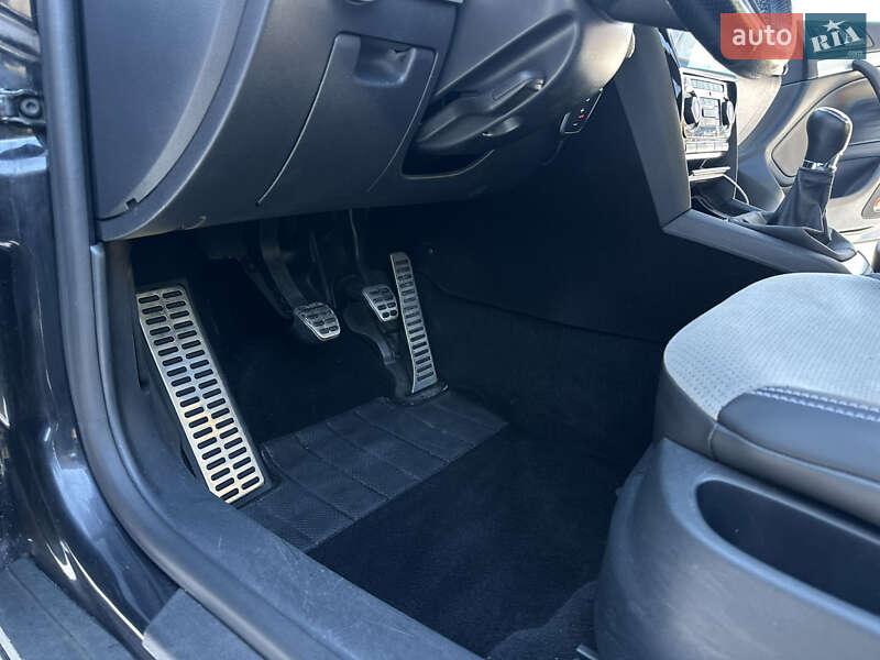 Универсал Skoda Octavia 2011 в Коростене