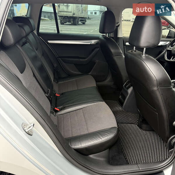 Універсал Skoda Octavia 2016 в Чернівцях