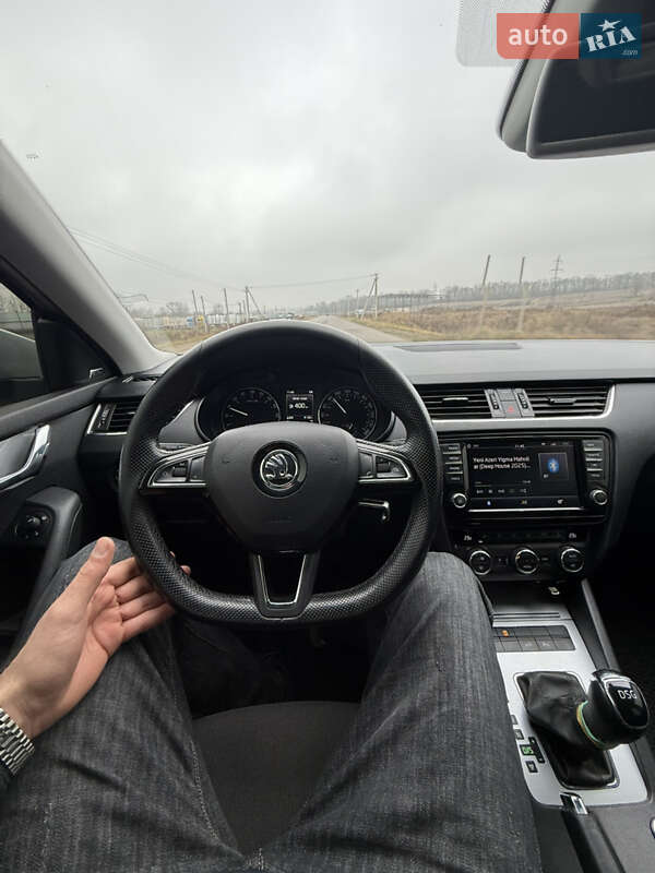 Універсал Skoda Octavia 2016 в Чернівцях