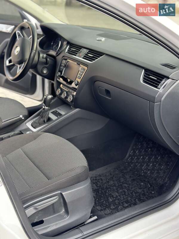 Универсал Skoda Octavia 2016 в Тернополе