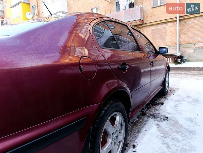 Лифтбек Skoda Octavia 1998 в Виннице