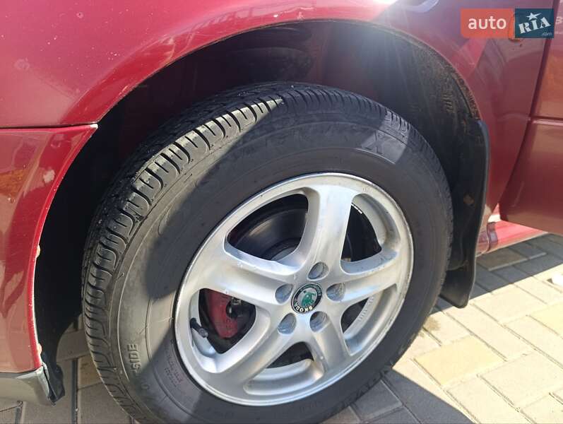 Лифтбек Skoda Octavia 1998 в Виннице