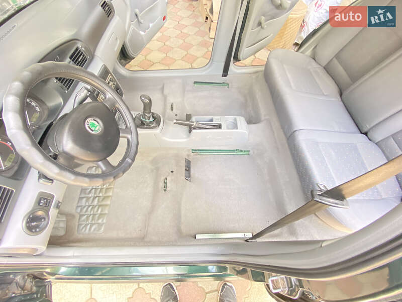 Лифтбек Skoda Octavia 2002 в Херсоне