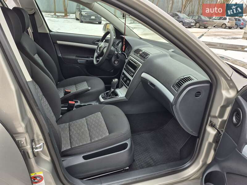 Универсал Skoda Octavia 2011 в Виннице фото 32 Универсал Skoda Octavia 2011 в Виннице