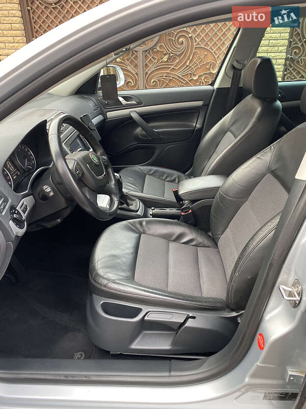 Універсал Skoda Octavia 2011 в Сваляві фото 30 Універсал Skoda Octavia 2011 в Сваляві