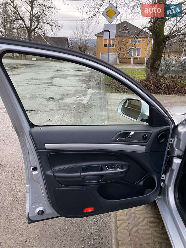 Універсал Skoda Octavia 2011 в Сваляві фото 31 Універсал Skoda Octavia 2011 в Сваляві