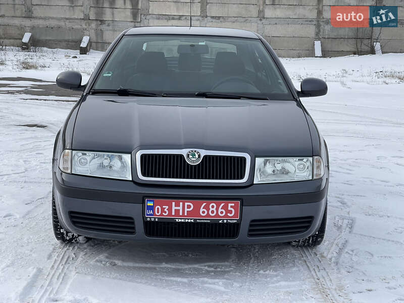Лифтбек Skoda Octavia 2010 в Виннице