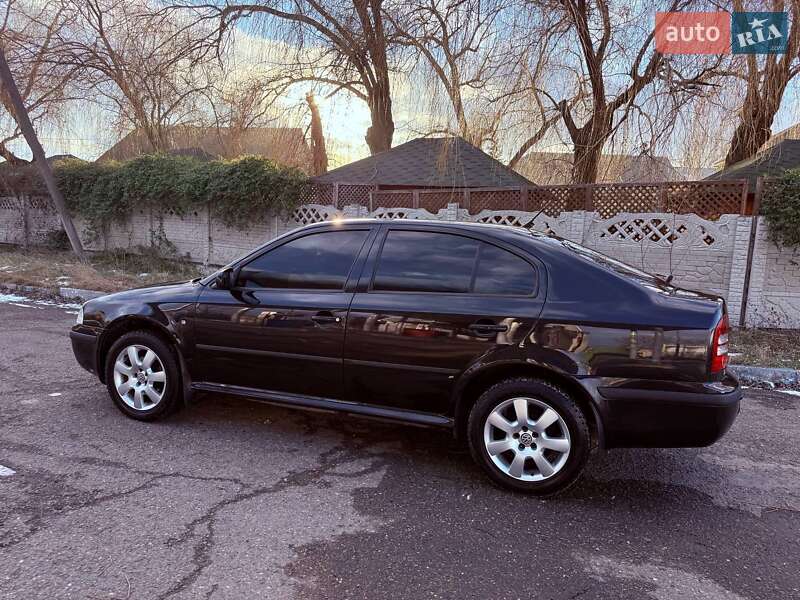 Ліфтбек Skoda Octavia 2008 в Чернівцях
