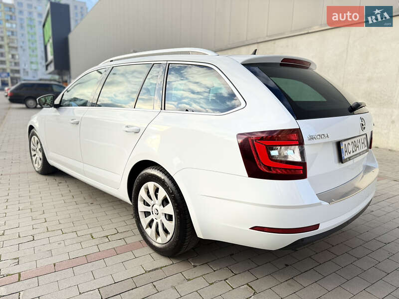 Универсал Skoda Octavia 2019 в Киеве фото 24 Универсал Skoda Octavia 2019 в Киеве
