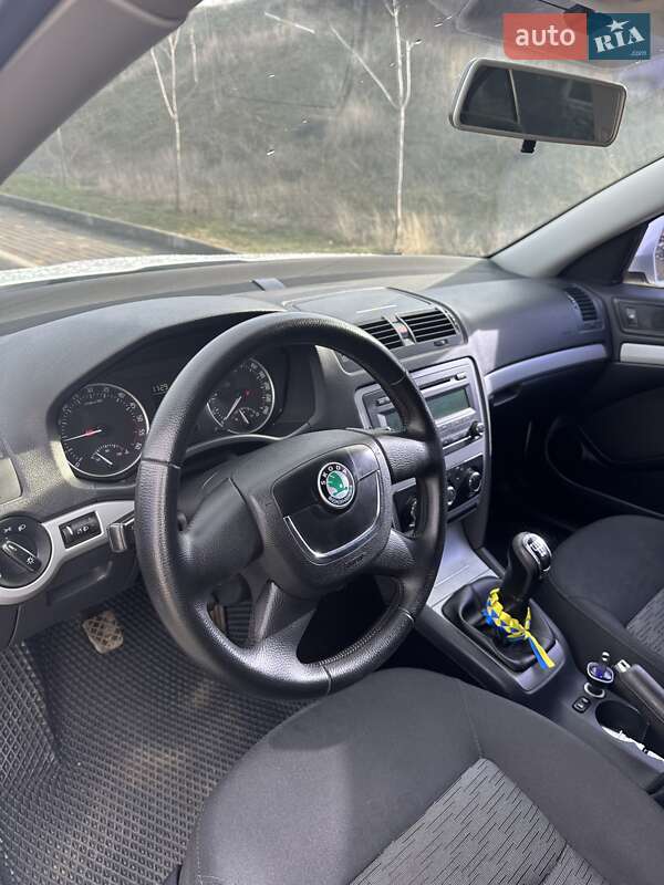 Лифтбек Skoda Octavia 2012 в Николаеве фото 2 Лифтбек Skoda Octavia 2012 в Николаеве