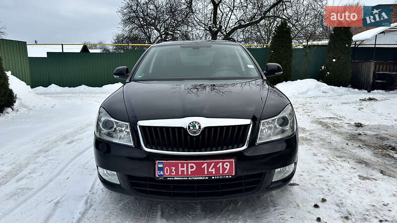 Универсал Skoda Octavia 2013 в Хороле