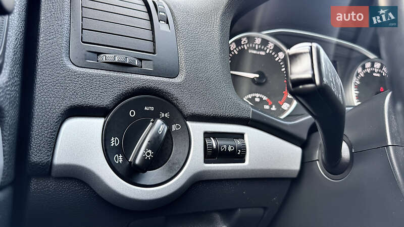 Универсал Skoda Octavia 2013 в Хороле