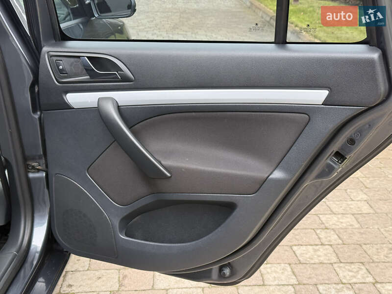 Універсал Skoda Octavia 2011 в Сарнах