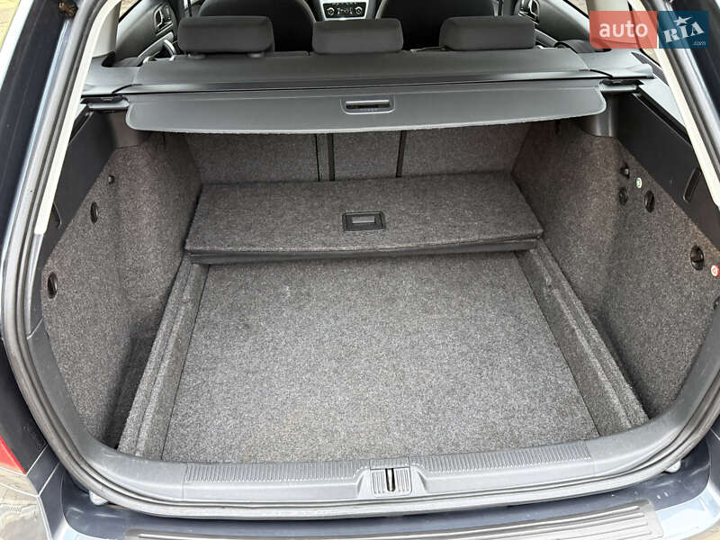 Універсал Skoda Octavia 2011 в Сарнах