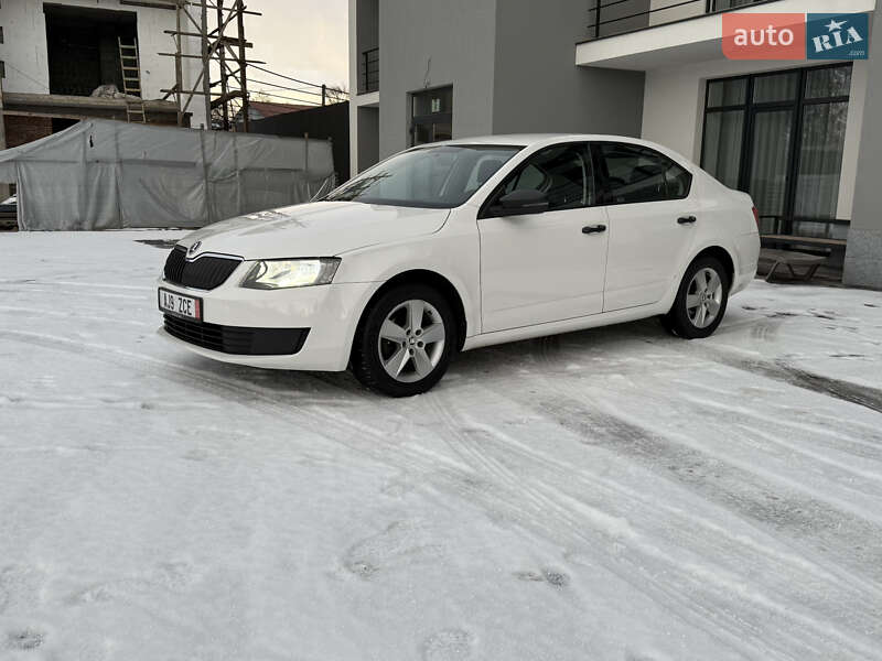 Лифтбек Skoda Octavia 2016 в Иршаве