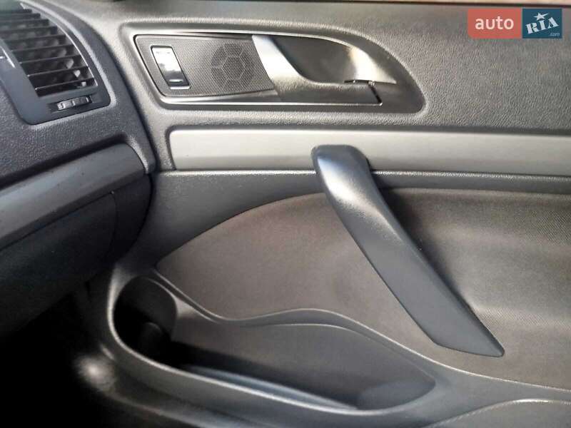 Универсал Skoda Octavia 2011 в Снятине