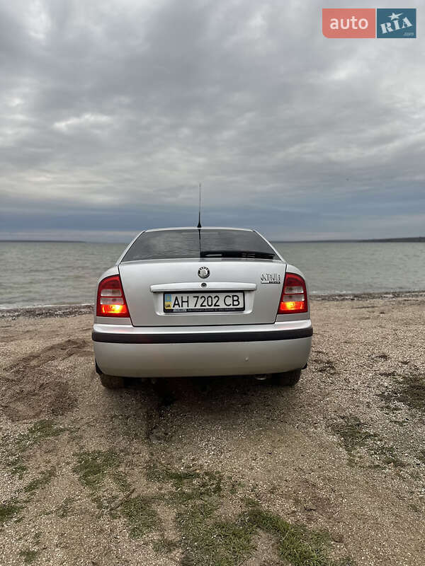 Лифтбек Skoda Octavia 2007 в Южном