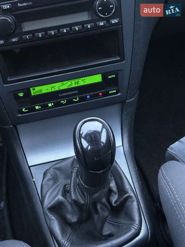 Универсал Skoda Octavia 2007 в Сумах