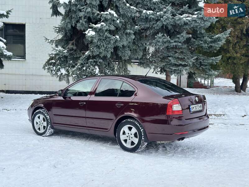 Лифтбек Skoda Octavia 2010 в Киеве фото 12 Лифтбек Skoda Octavia 2010 в Киеве