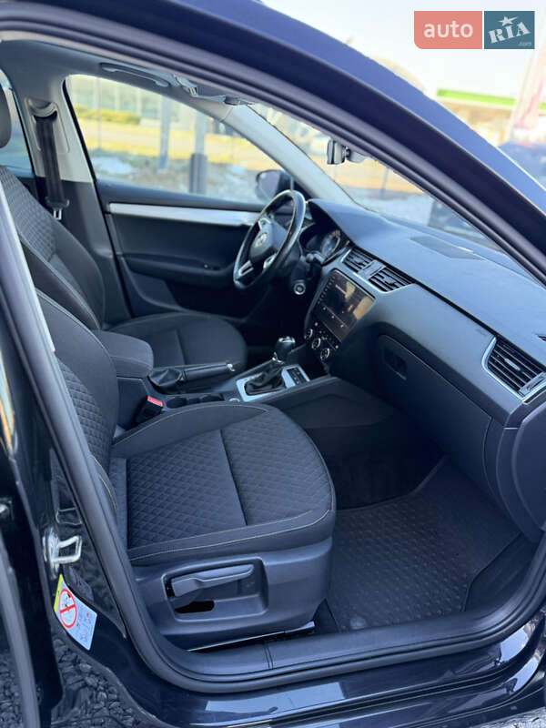 Универсал Skoda Octavia 2017 в Стрые