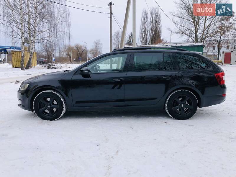 Универсал Skoda Octavia 2015 в Коростене
