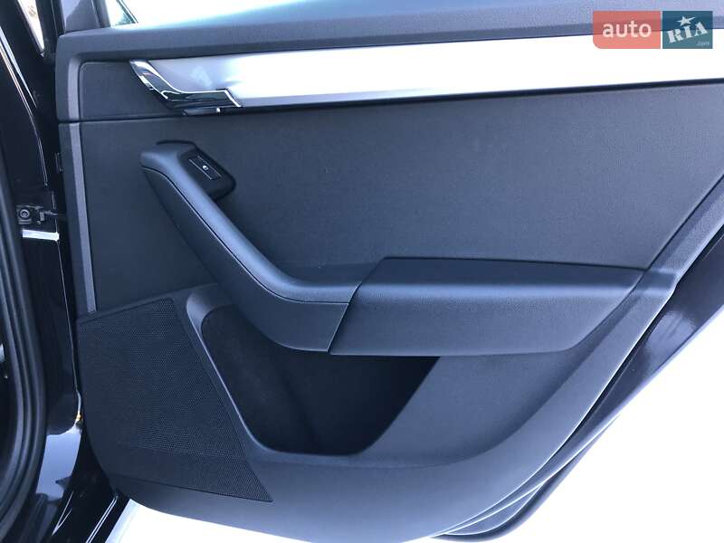 Универсал Skoda Octavia 2015 в Коростене