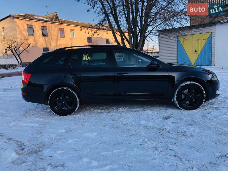 Универсал Skoda Octavia 2015 в Коростене