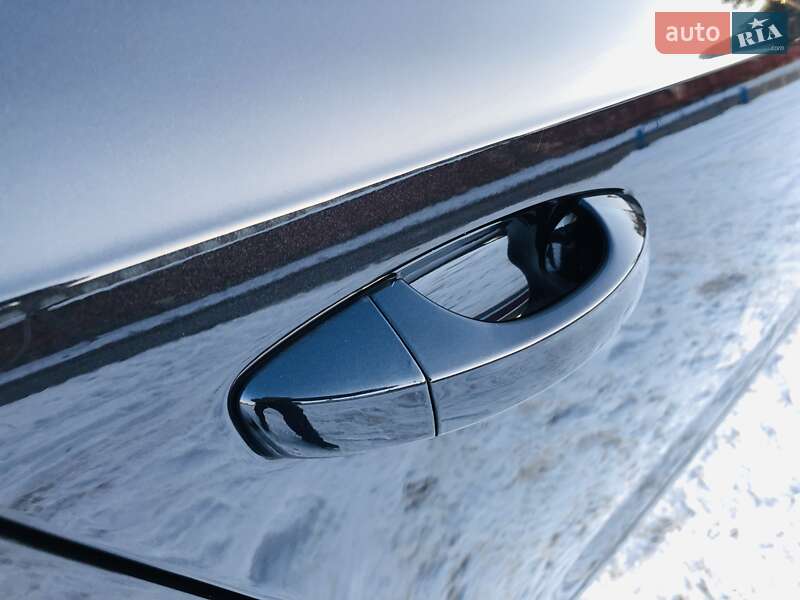 Универсал Skoda Octavia 2015 в Коростене