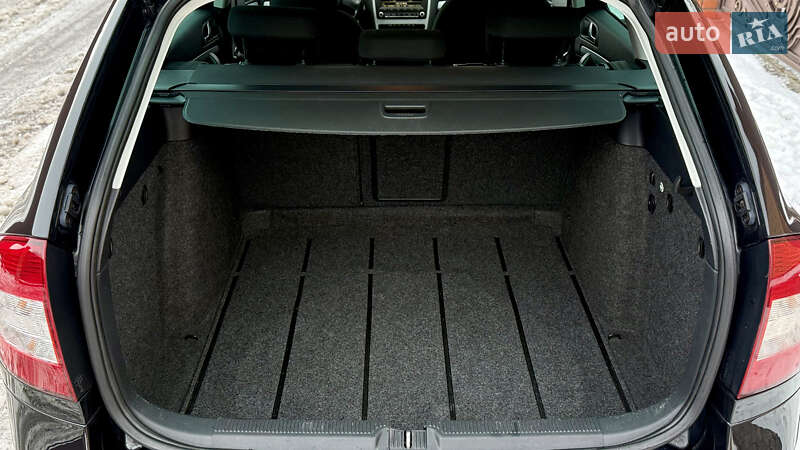 Универсал Skoda Octavia 2010 в Александрие фото 7 Универсал Skoda Octavia 2010 в Александрие