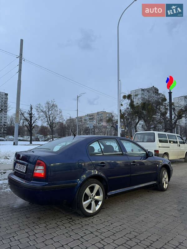 Лифтбек Skoda Octavia 2006 в Киеве