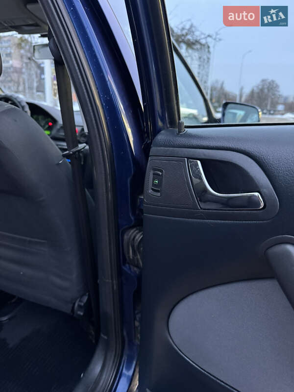 Лифтбек Skoda Octavia 2006 в Киеве