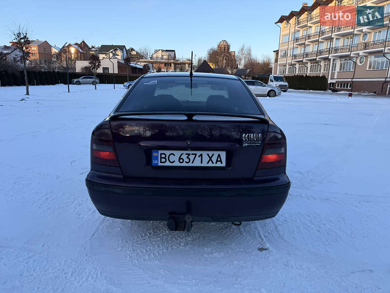 Ліфтбек Skoda Octavia 1999 в Львові