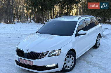 Универсал Skoda Octavia 2017 в Бурштыне