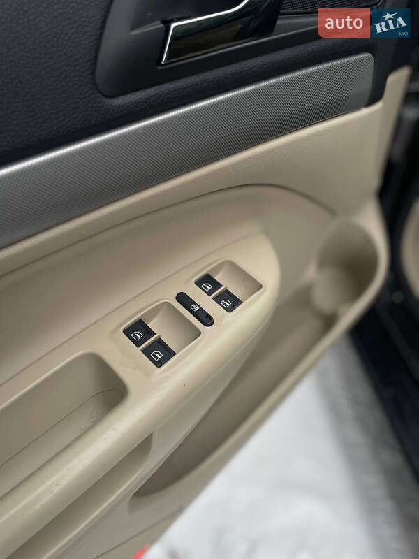 Универсал Skoda Octavia 2010 в Христиновке