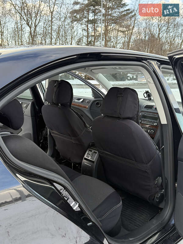 Ліфтбек Skoda Octavia 2011 в Львові