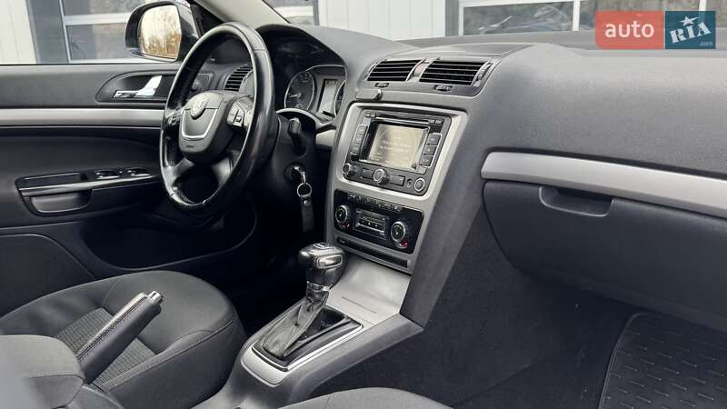 Універсал Skoda Octavia 2010 в Дрогобичі