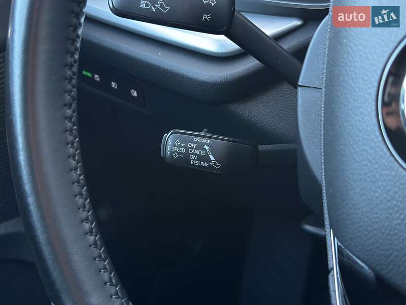 Универсал Skoda Octavia 2021 в Киеве