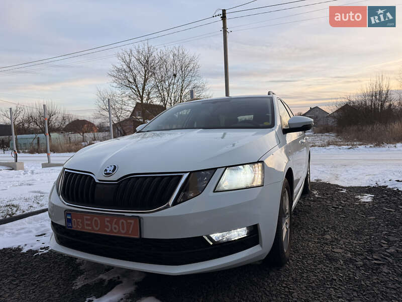 Универсал Skoda Octavia 2018 в Луцке фото 3 Универсал Skoda Octavia 2018 в Луцке