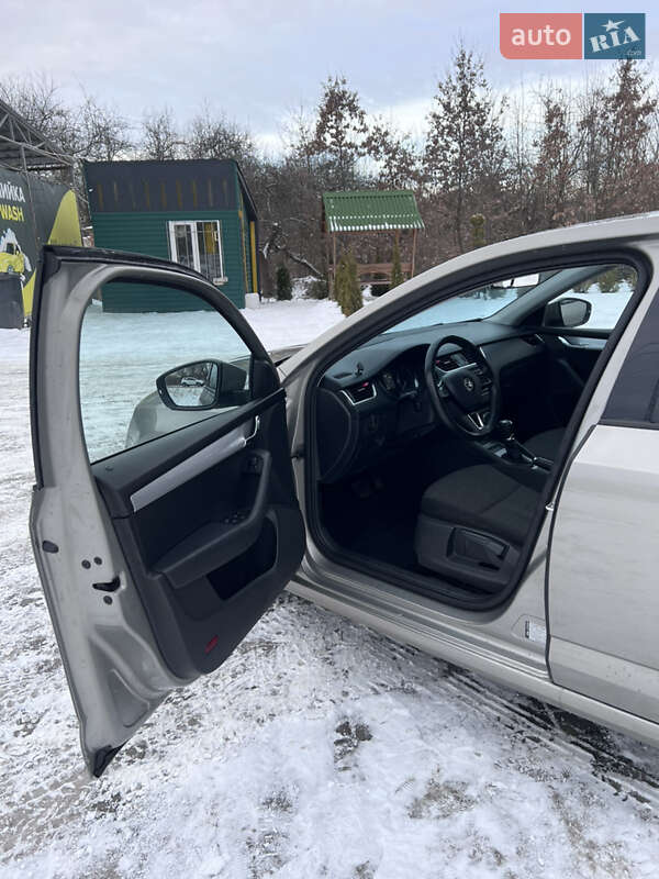 Лифтбек Skoda Octavia 2016 в Виннице