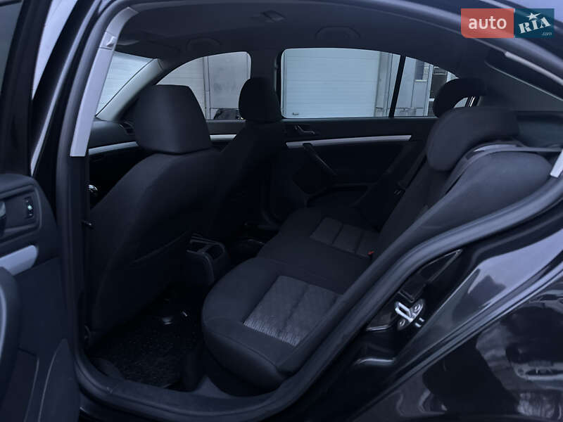 Лифтбек Skoda Octavia 2010 в Кривом Роге фото 23 Лифтбек Skoda Octavia 2010 в Кривом Роге