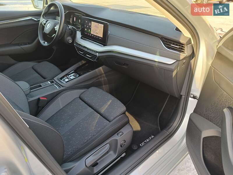 Универсал Skoda Octavia 2022 в Луцке