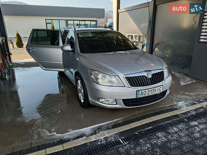 Универсал Skoda Octavia 2012 в Хусте