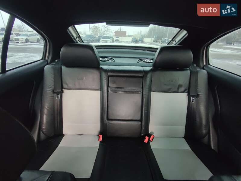 Лифтбек Skoda Octavia 2002 в Днепре