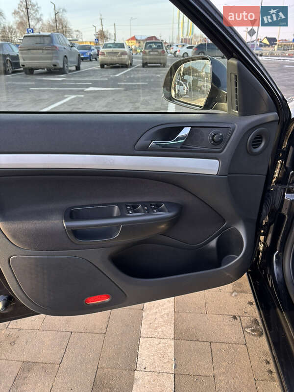 Универсал Skoda Octavia 2010 в Луцке фото 7 Универсал Skoda Octavia 2010 в Луцке