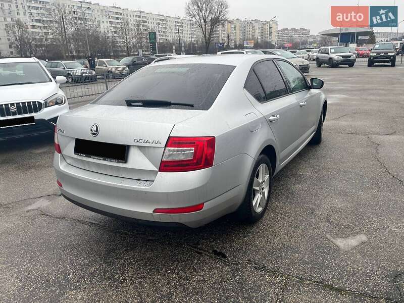 Лифтбек Skoda Octavia 2016 в Запорожье