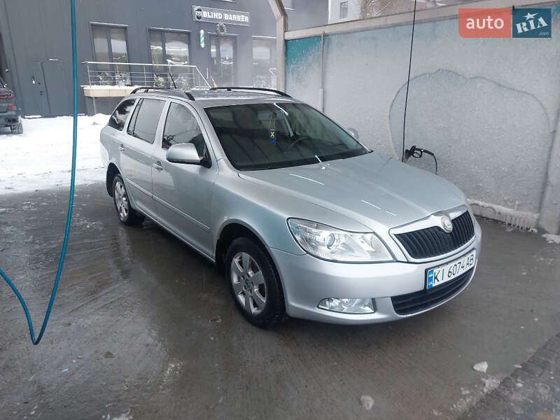 Универсал Skoda Octavia 2012 в Киеве фото Универсал Skoda Octavia 2012 в Киеве