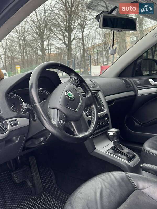 Универсал Skoda Octavia 2011 в Ровно