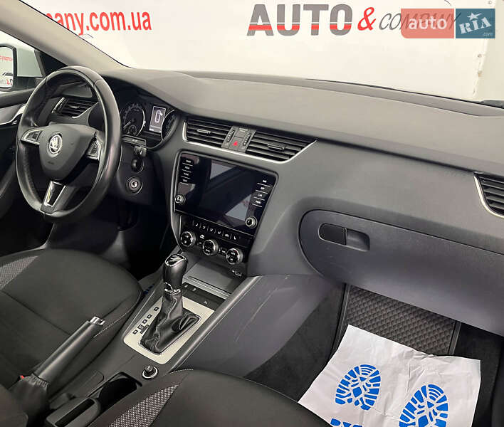 Универсал Skoda Octavia 2019 в Львове