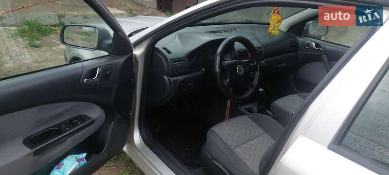 Универсал Skoda Octavia 2003 в Подгайцах